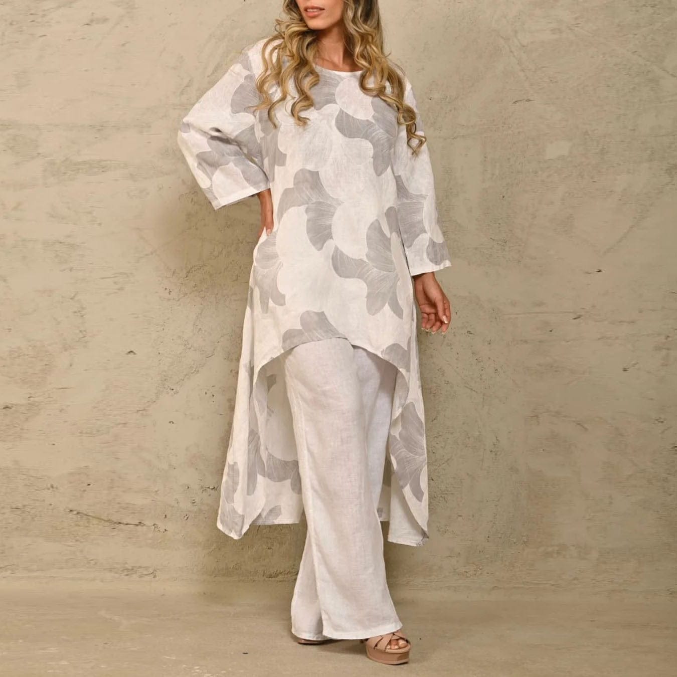 In Stock 2023 new women's fashion casual loose large print irregular top and straight pants suit