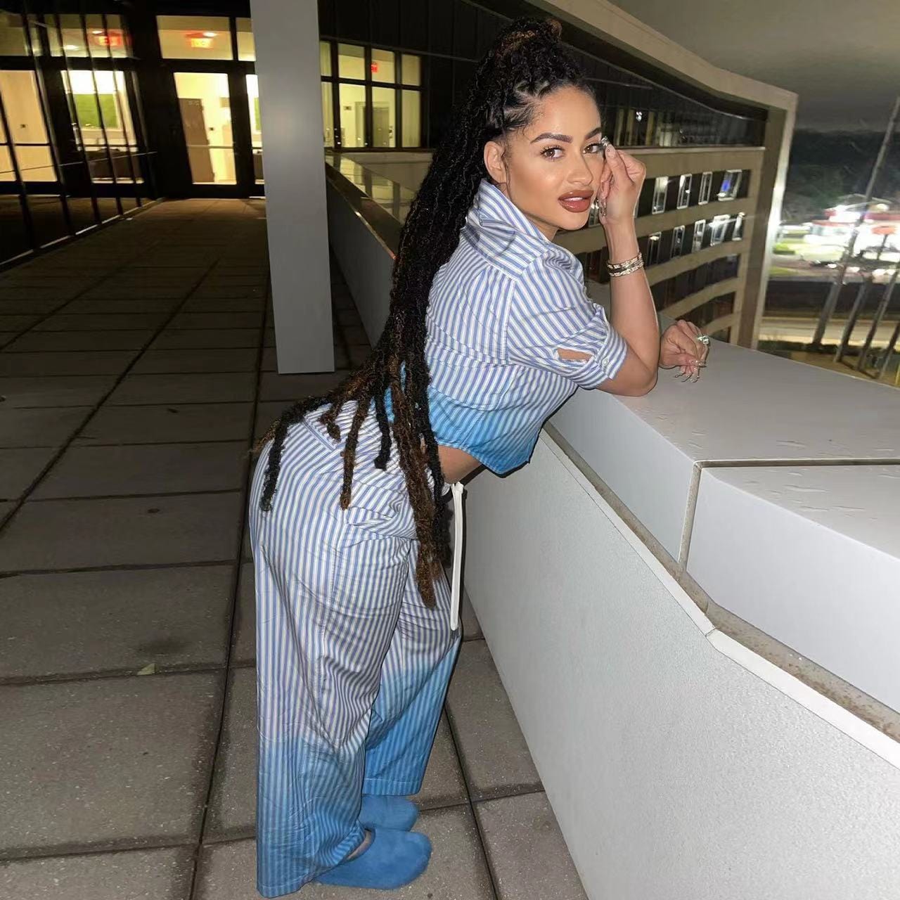J&H 2023 new arrivals gradient striped outfits 2 piece pants set women short sleeve button shirts top set fashion casual wear