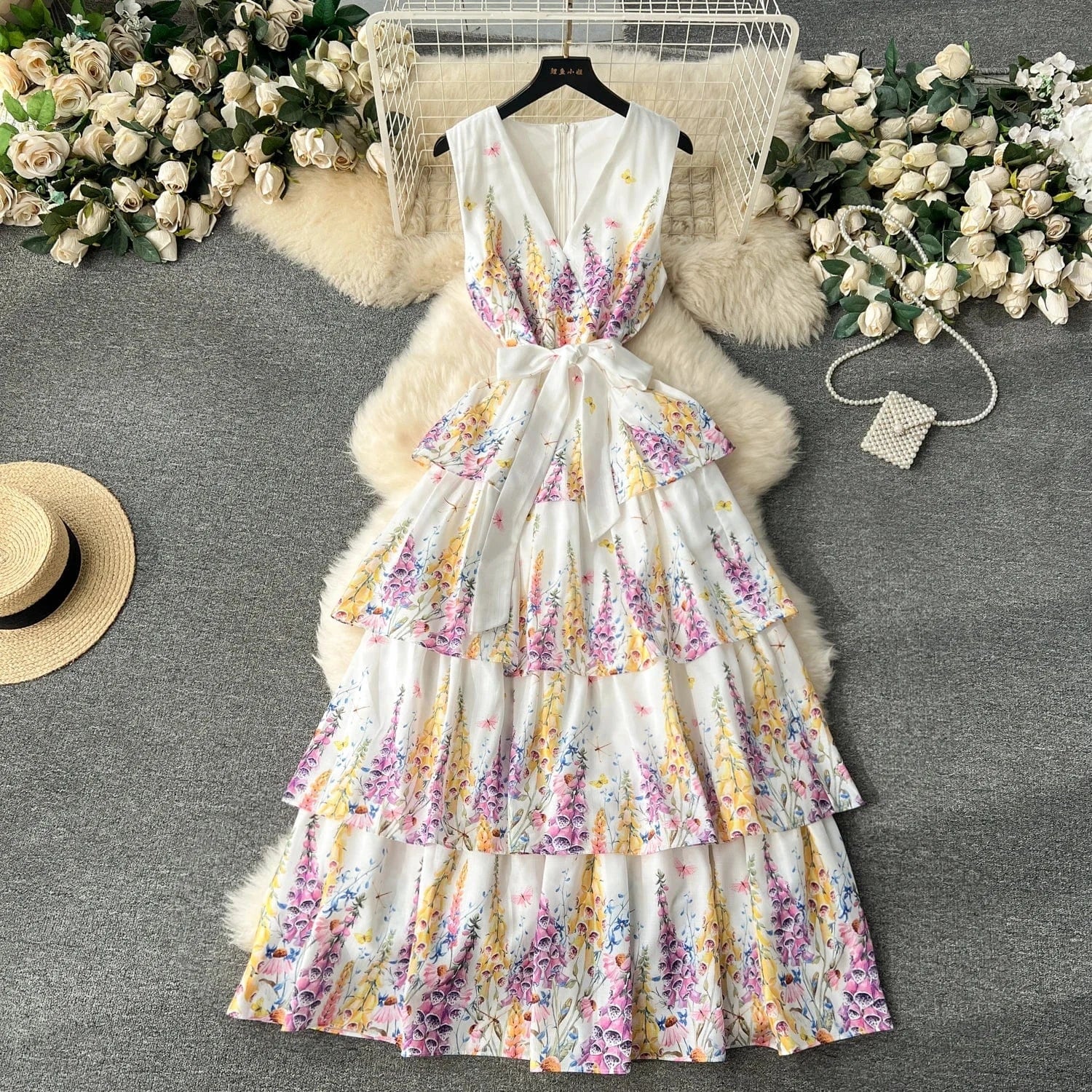 L / White 2024 Early Spring Vacation Style V-neck Flare Sleeves Multi Layered Painted Mini Cake Dress