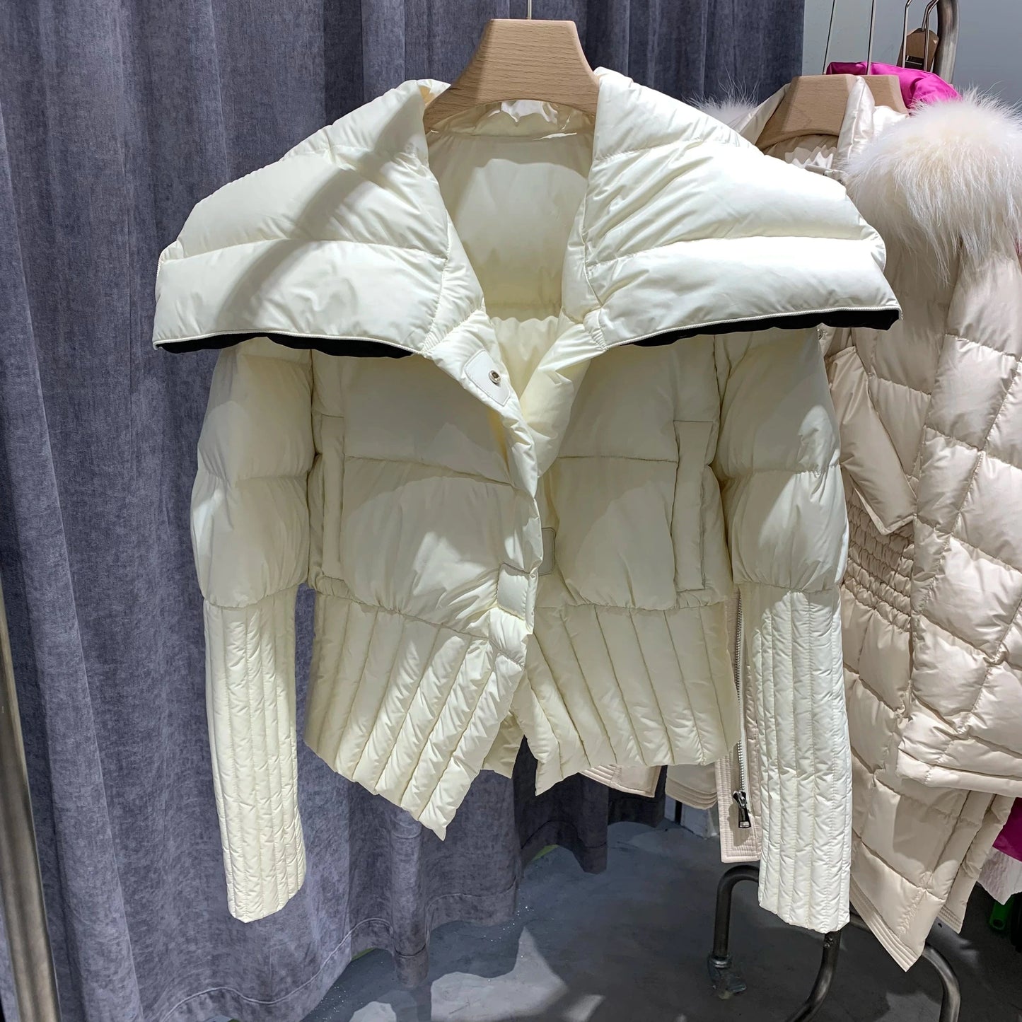 L / White New Arrival Winter Warm Crop Puffer Coat Women Light Goose Down Jacket