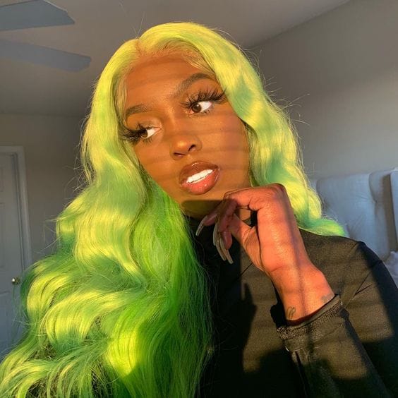 Lace Front Human Hair Wigs GreenColor Human Hair Wig Brazilian Body Wave Lace Frontal Wig Pre-Plucked Virgin Hair