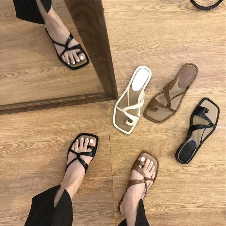 ladies indoor outdoor beach Set toe slippers women wear fashion flat sandals outside the summer women's slippers