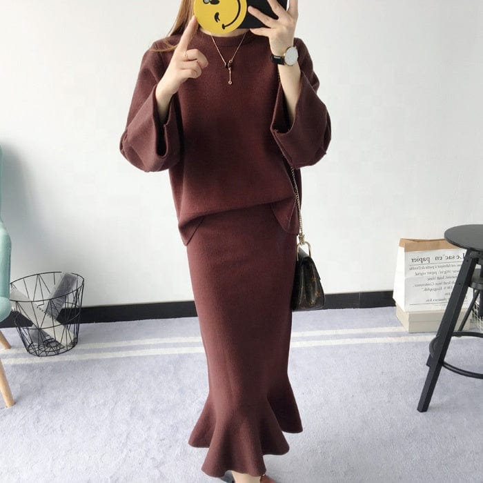 Long Ray Latest New Arrival Korean Style Knit Crew Neck Top And Slim Fit Fishtail Skirt Twin Set