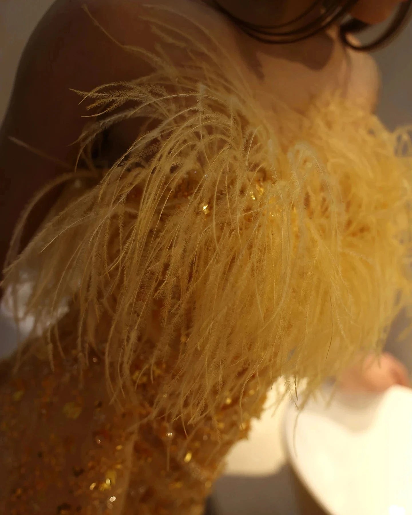 Luxury Feather Yellow Gold Evening Dress With Overskirt Slit Elegant Strapless Women Wedding Prom Party Gowns Sz442