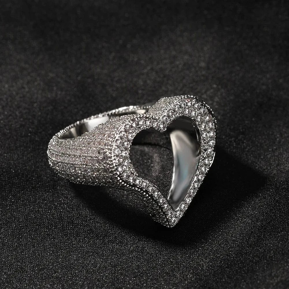 Luxury Hip Hop Hollow Out Heart Ring Party Jewelry Fashion Copper Setting Zircon Finger Cluster Ring Unisex Jewelry Accessories