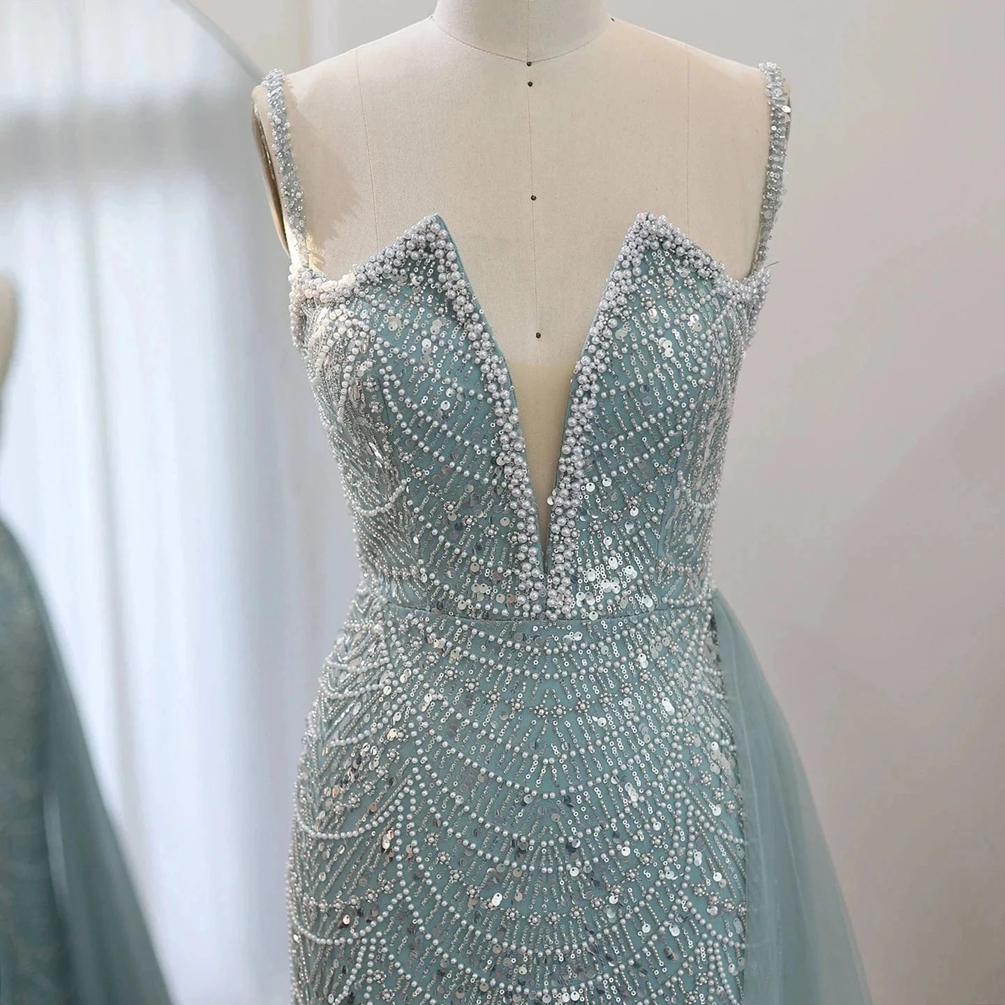 Luxury Nude Spaghetti Straps Mermaid Arabic Long Evening Dress with High Slit Overskirt for Wedding Party Gown SZ311