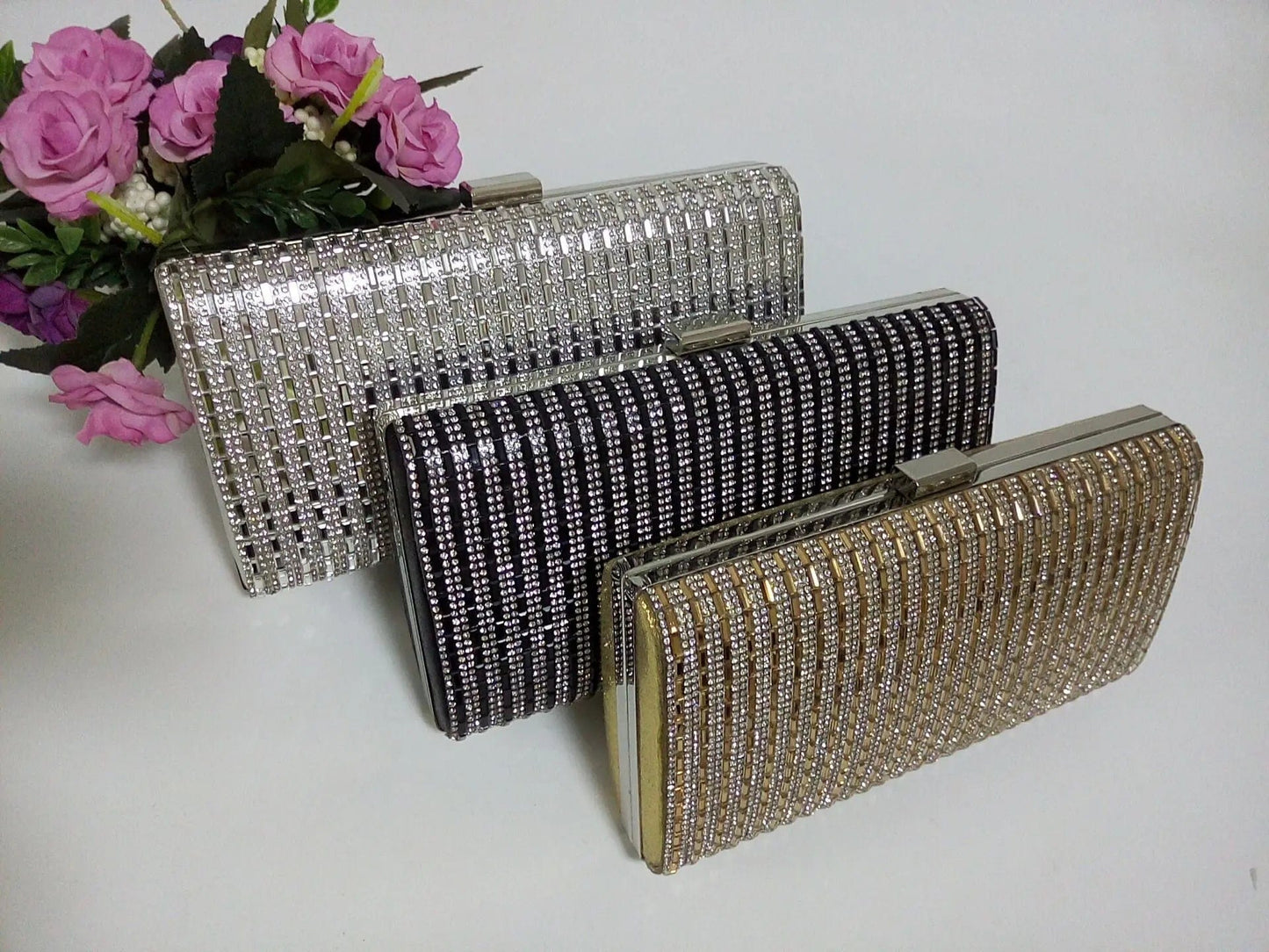 Luxury Simple And Fashionable Tailoring Design Pure Color Metal Style Evening Bag Clutch