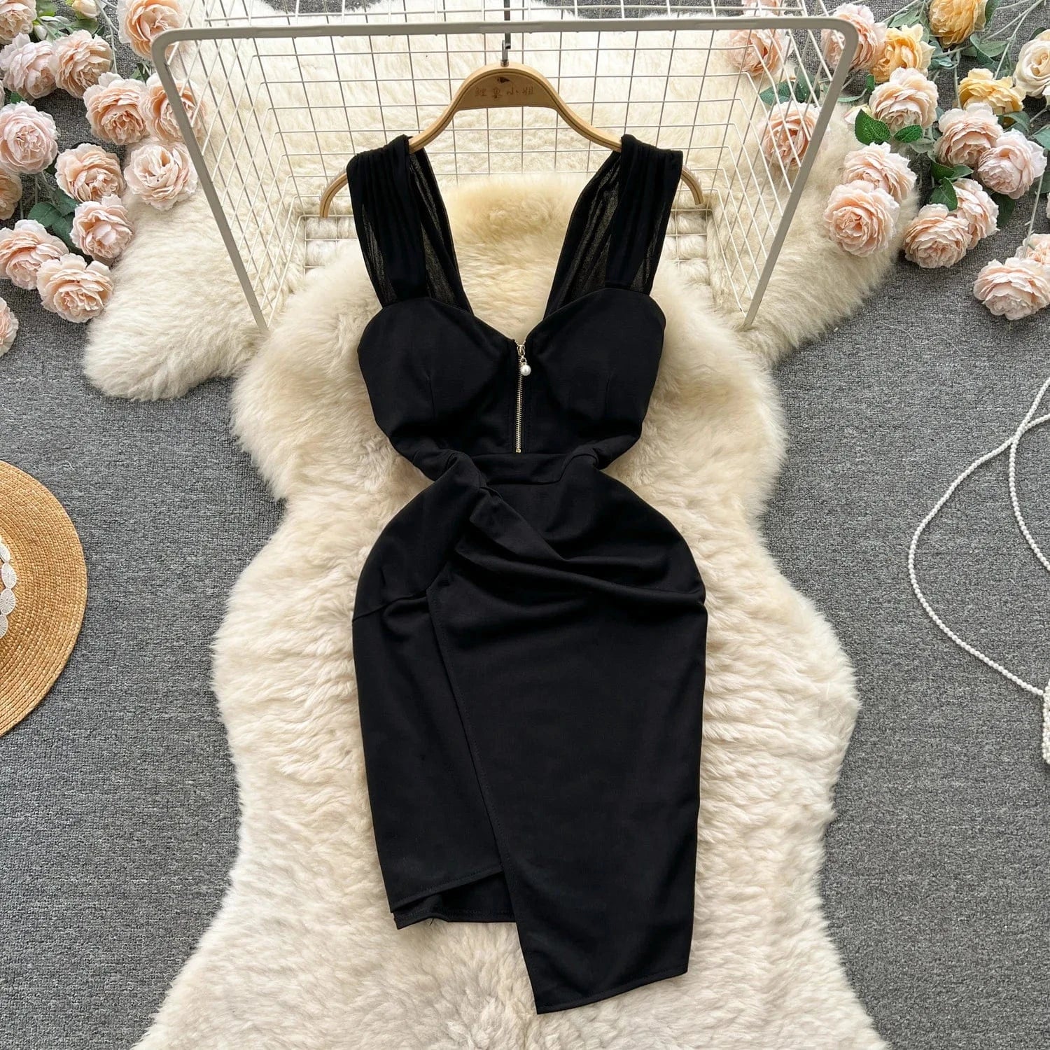 M / Black 2024 Women's New Fashion Sexy Zipper Halter Dress Irregular Slim Short Dress