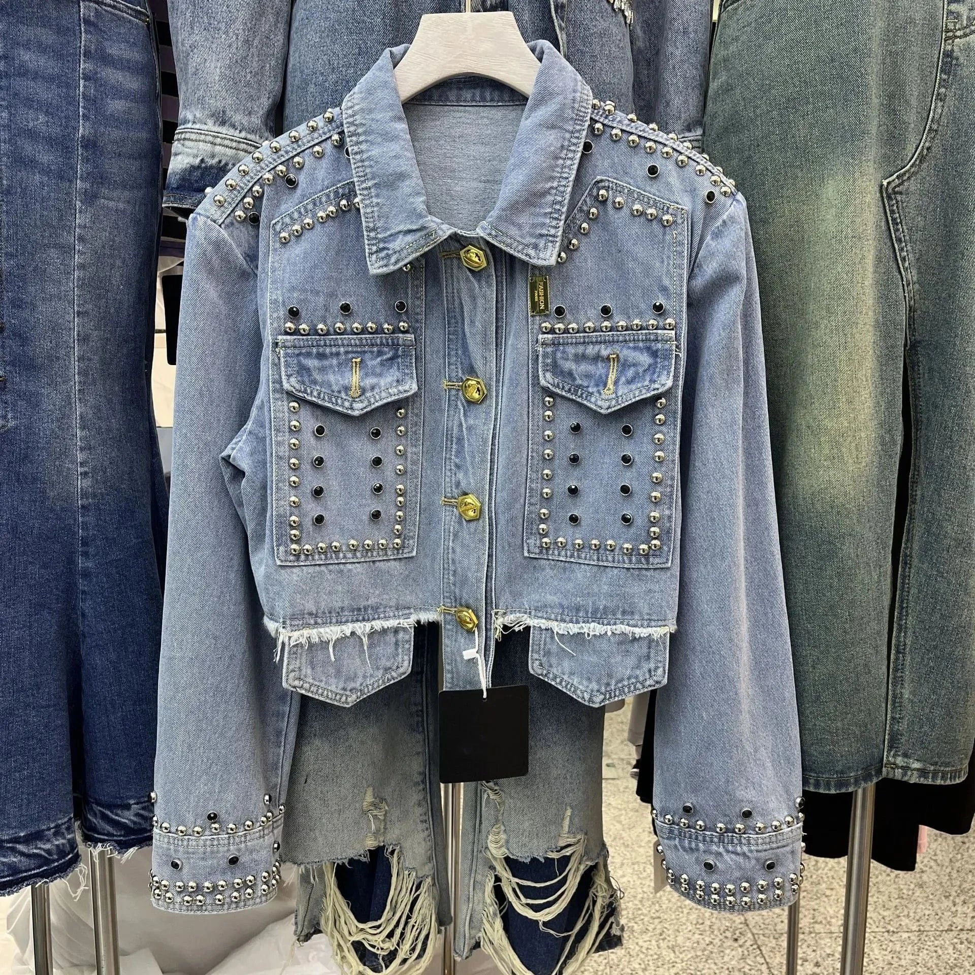 M / Blue JL7311 Newest Style Lady Jean Jacket Long Sleeve Woman Denim Jacket with Rivets Golden Buttons Women Casual Jacket