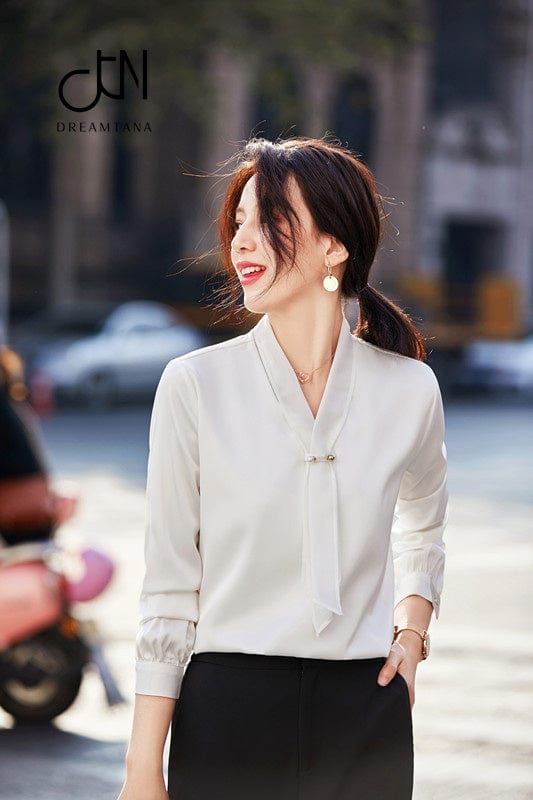 M / White New Style Glossy Ladies Feminine  Blouses Shirts OEM European and American Lace Collar Fashion Shirts