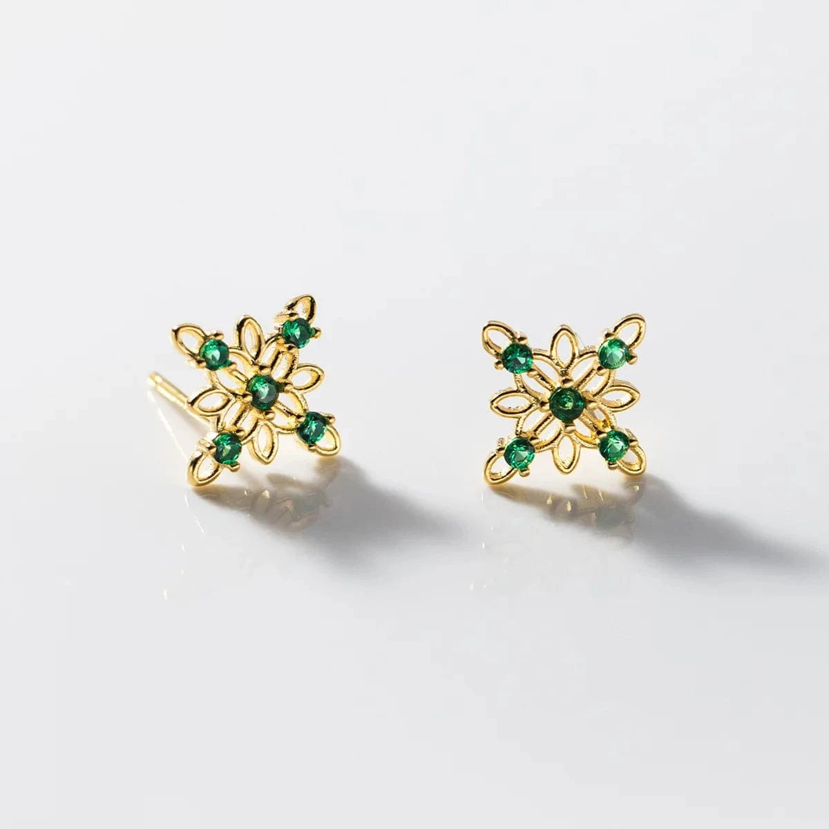 M04049 gold wholesale 925 silver earrings women sterling silver geometric stud earrings  minimalist green zircon earrings jewelry