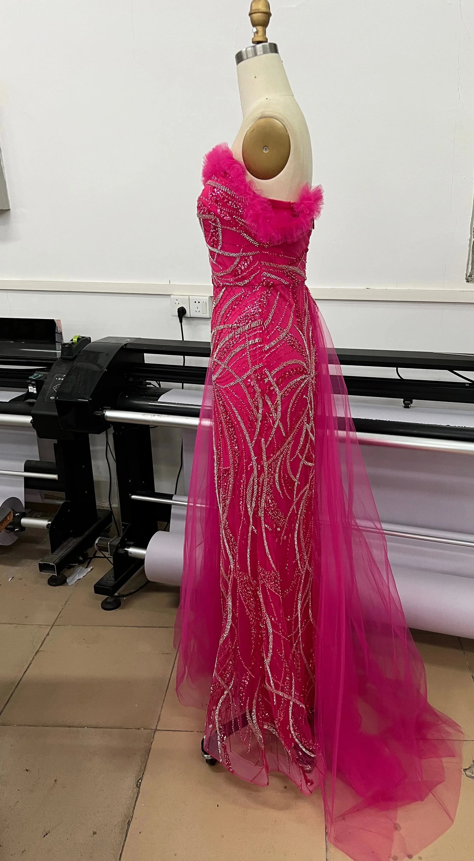 New Design Ladies Black Elegant Beading Sequin Sexy Maxi Evening Party Dresses