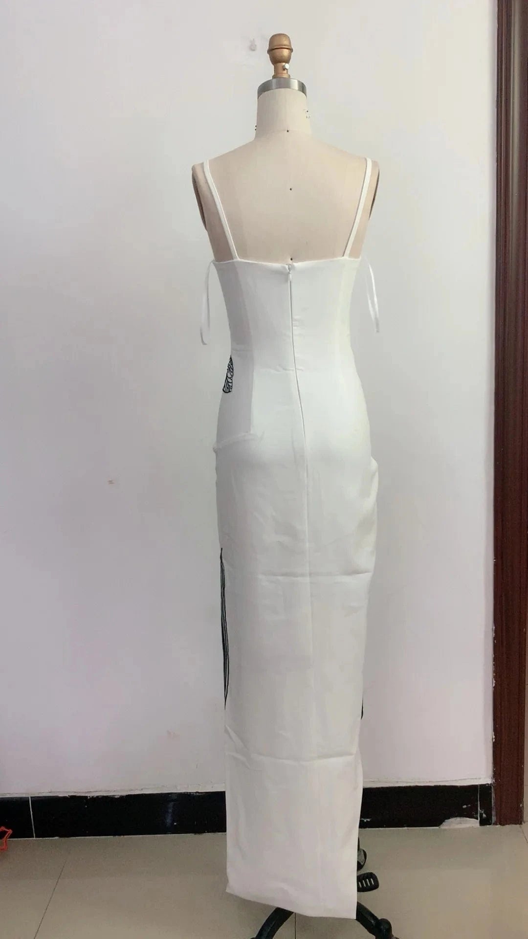 New Fashion Ladies White Floral Elegant Spaghetti Strap Sexy Maxi Long Party Dresses