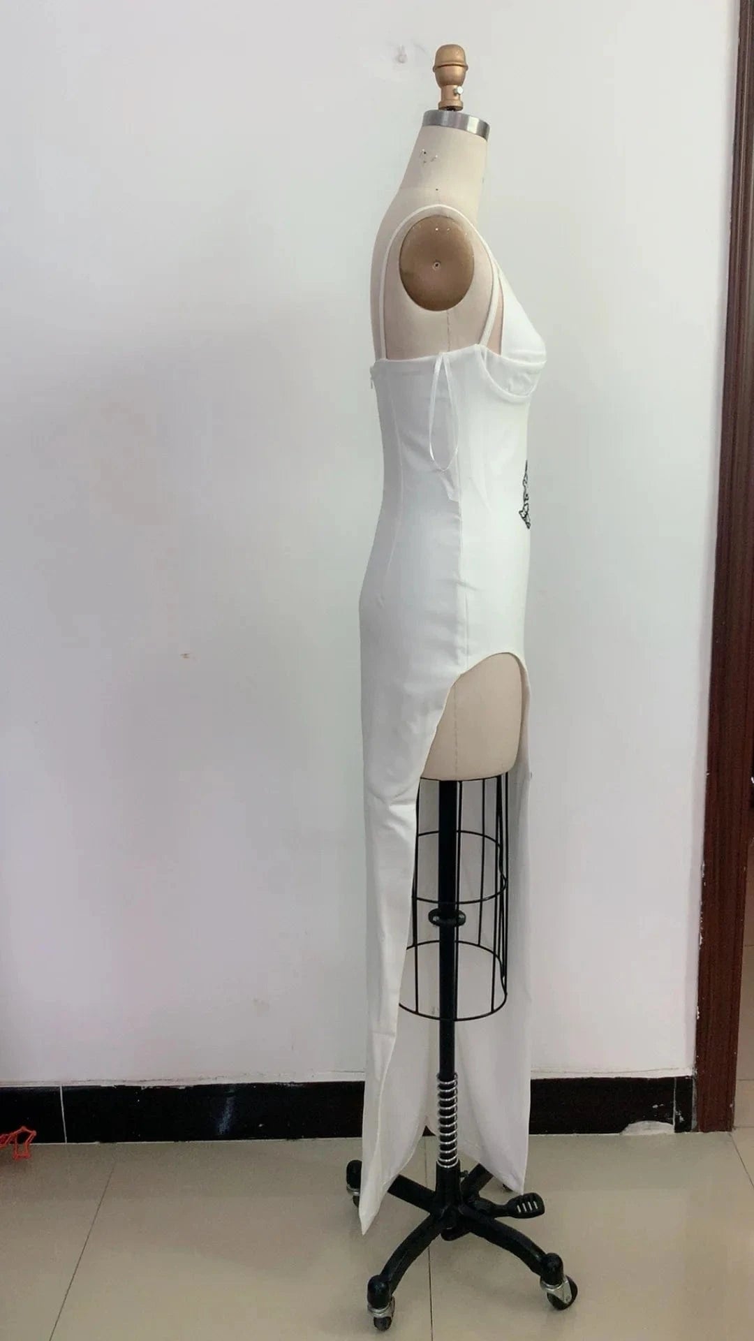 New Fashion Ladies White Floral Elegant Spaghetti Strap Sexy Maxi Long Party Dresses