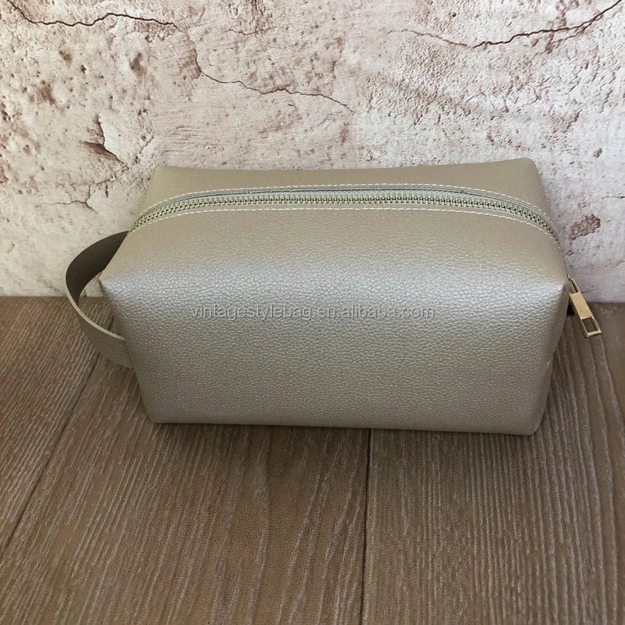 New fashion toiletry bag men leather travel toiletry bag Unisex Pouch for Travelling toiletry kit