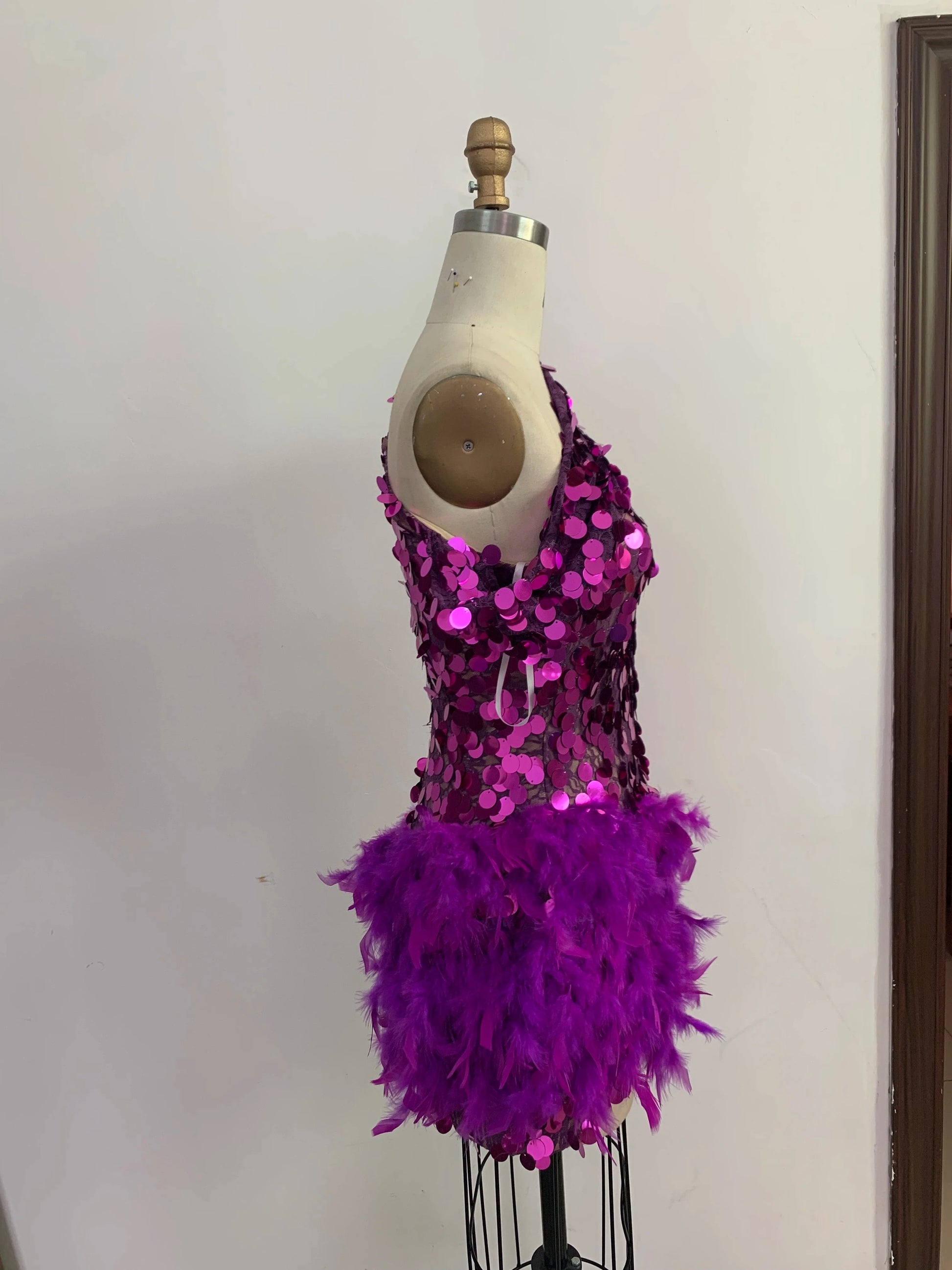 New Fashion women's Fuchsia One Shoulder Feathers Mini Dress Sequins Sexy Party Evening Dresses