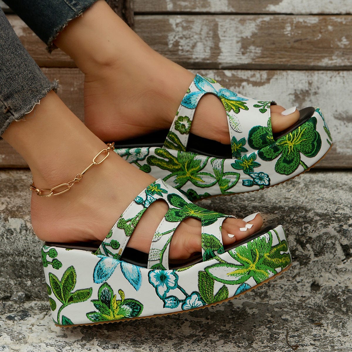 New Model Women's Fashion Summer Slope Heel Printed Sandals Large Size Ladies Thick Bottom Beach Slippers