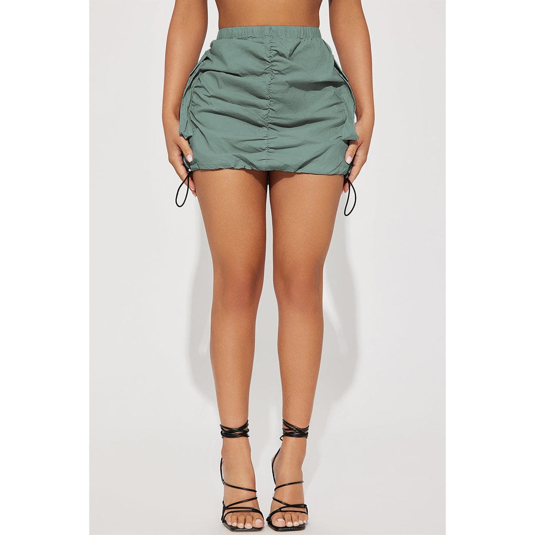 New product High Quality Pleated Drawstring Mini Skirt Summer Solid Color Elastic Waist Pockets Cargo Skirt For Women