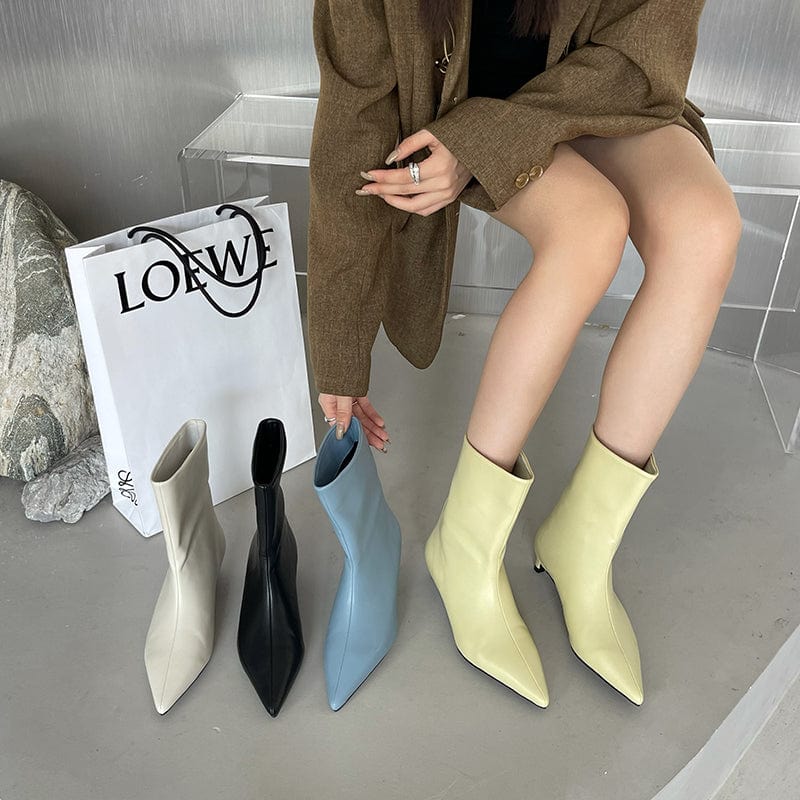 New products in autumn and winter: simple style short tube fashion low heel boots pointed sleeve solid color short boots