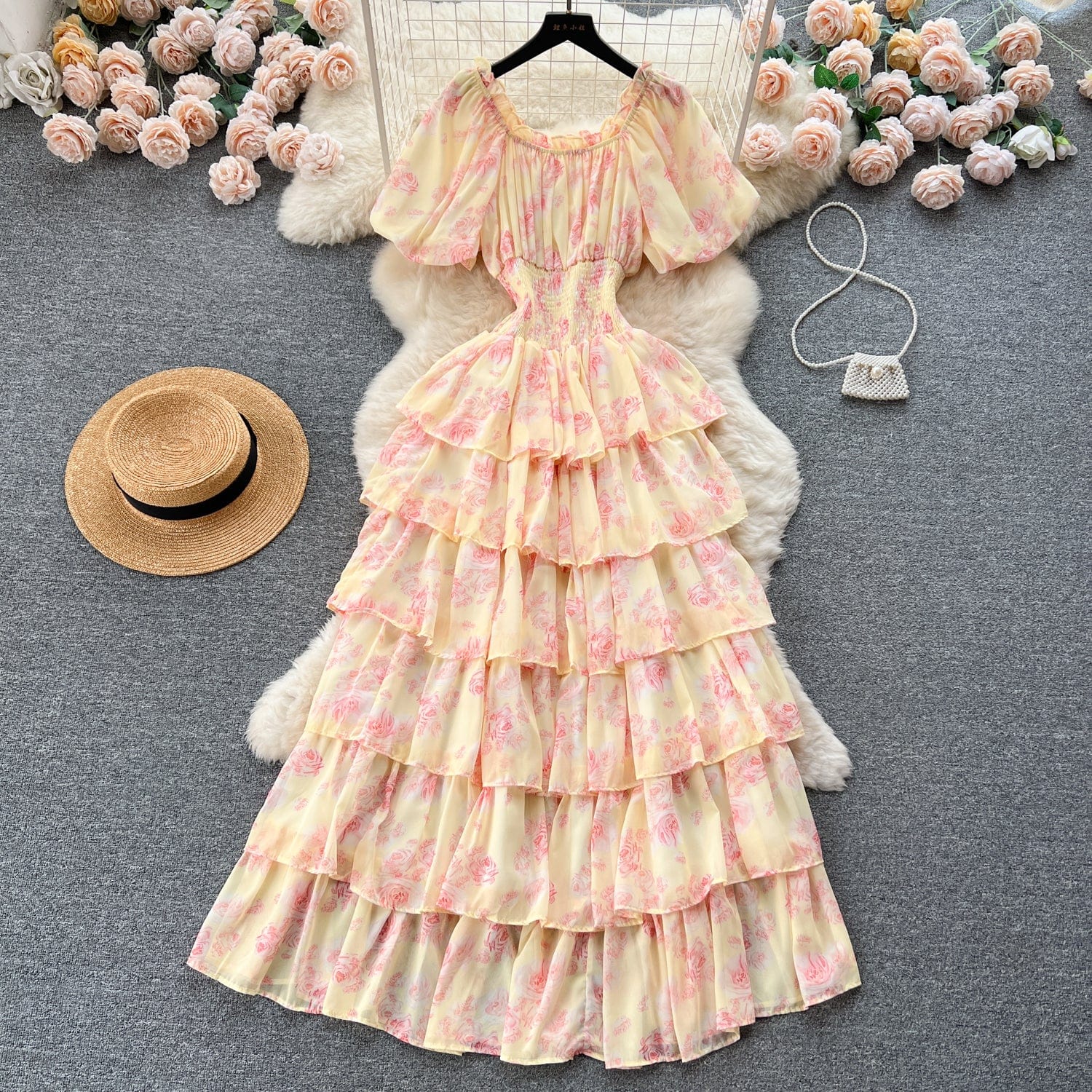 New Retro Romantic Sense Floral Dress Female Summer Bubble Sleeve Waist Design Niche Chic SeniorSsense Cake Dress