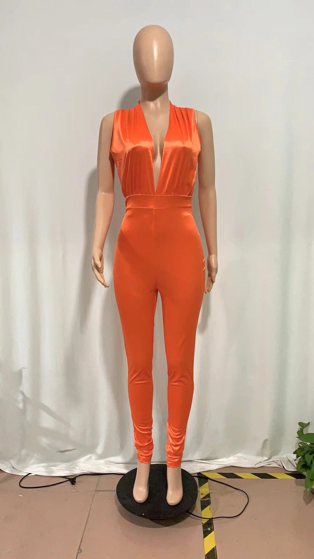 New Summer 2023 women jumpsuit deep v-neck high waist sleeveless sexy jumpsuit for women solid color elegant women clothing