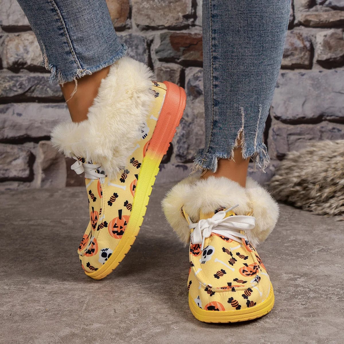 New Winter Plush Snow Boots Christmas Cotton Shoes Warm Flat Heel Fluffy Fur Boots Women Shoes