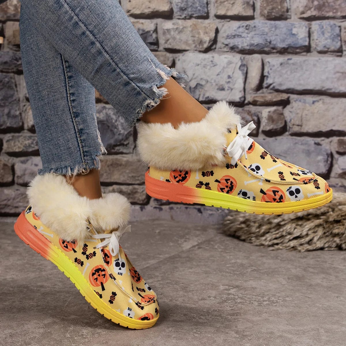 New Winter Plush Snow Boots Christmas Cotton Shoes Warm Flat Heel Fluffy Fur Boots Women Shoes