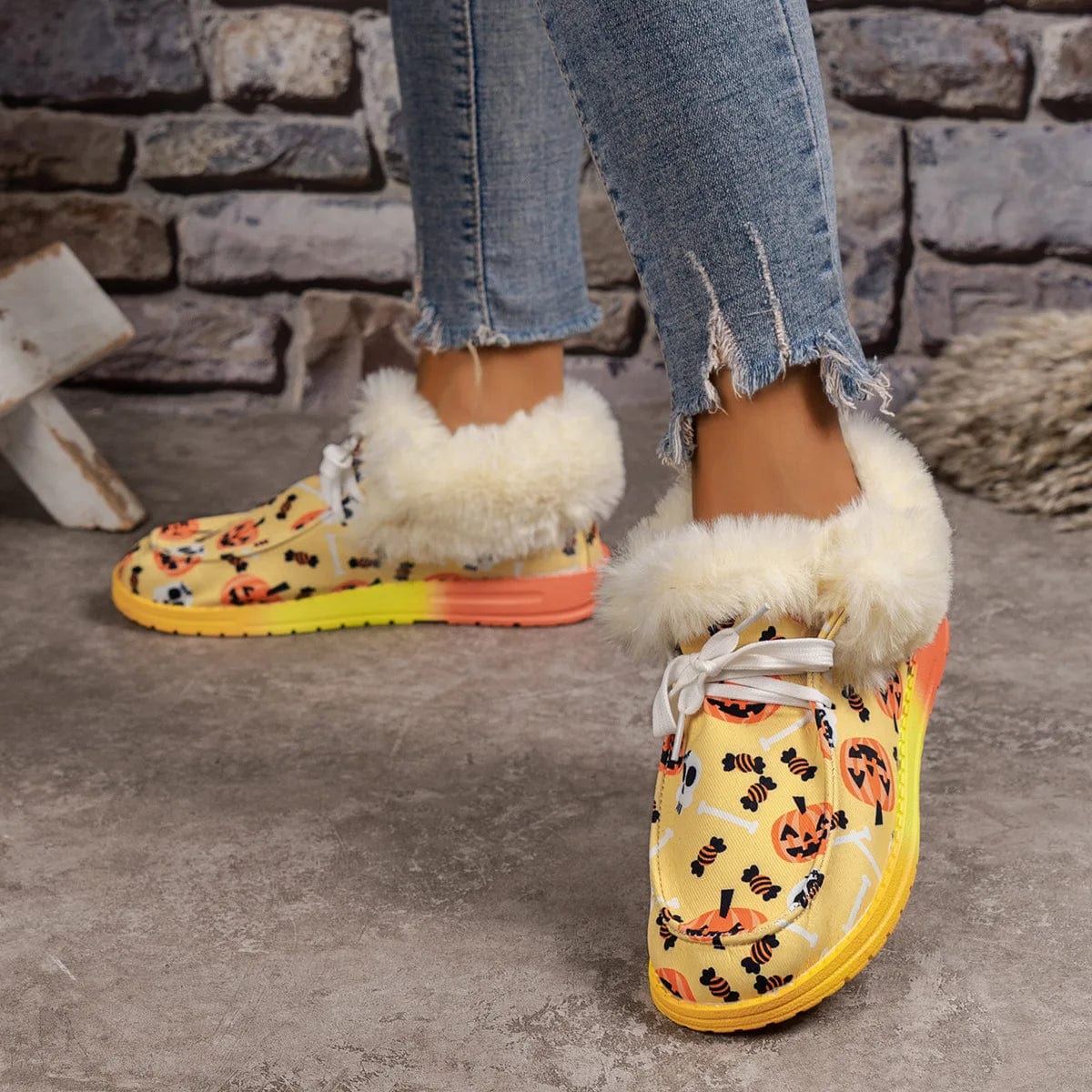 New Winter Plush Snow Boots Christmas Cotton Shoes Warm Flat Heel Fluffy Fur Boots Women Shoes