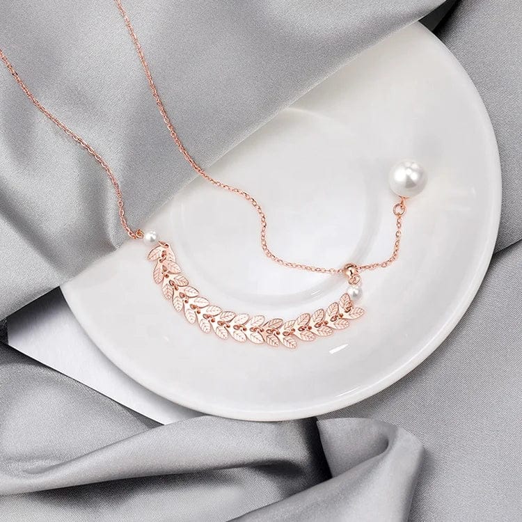 OEM&ODM 925 Silver 18K Gold Plated Natural Seawater Pearl Necklace Light Luxury Clavicle Chain Women Necklace