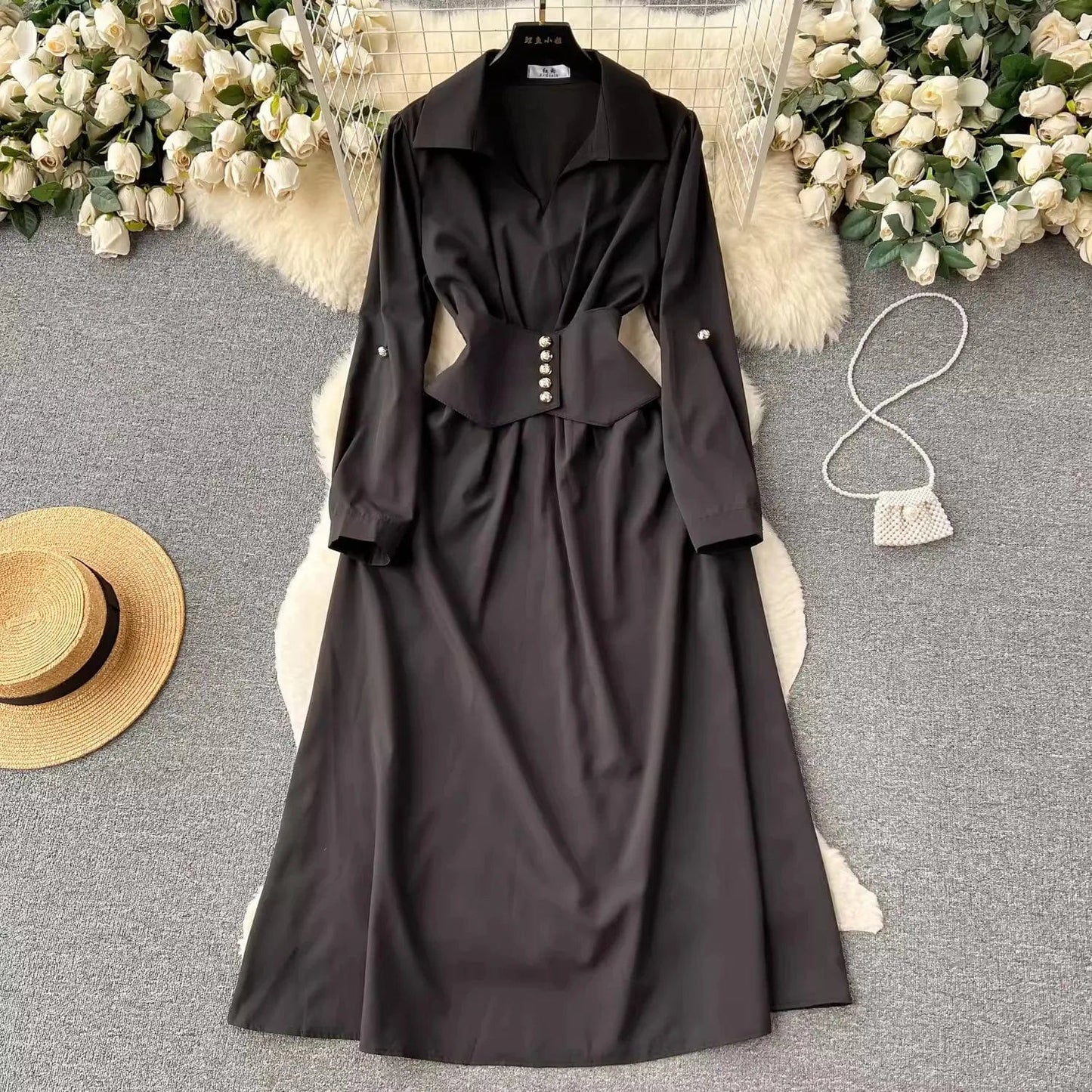 One size  Retro style high-end dress Polo collar long sleeved waist cinched A-line large hem shirt dress