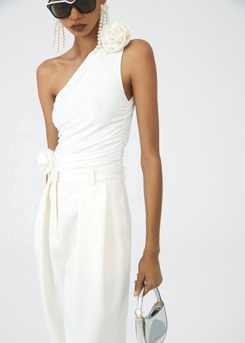 OUDINA 2023 Three-dimensional Rose Flower Slanted Shoulders Blouse And Top Summer Knitted Vest Crop Tops For Women