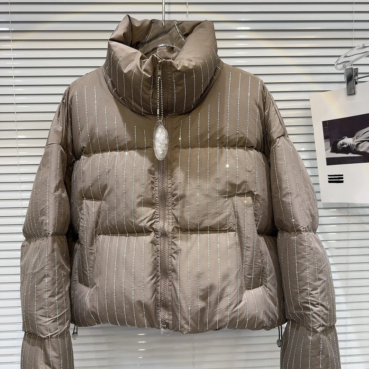 OUDINA Fashion Strip Hot Sequin Coats Rhinestones Diamond Pattern Warm Bubble Down Jacket Winter Puffy Bomber Women's Coats