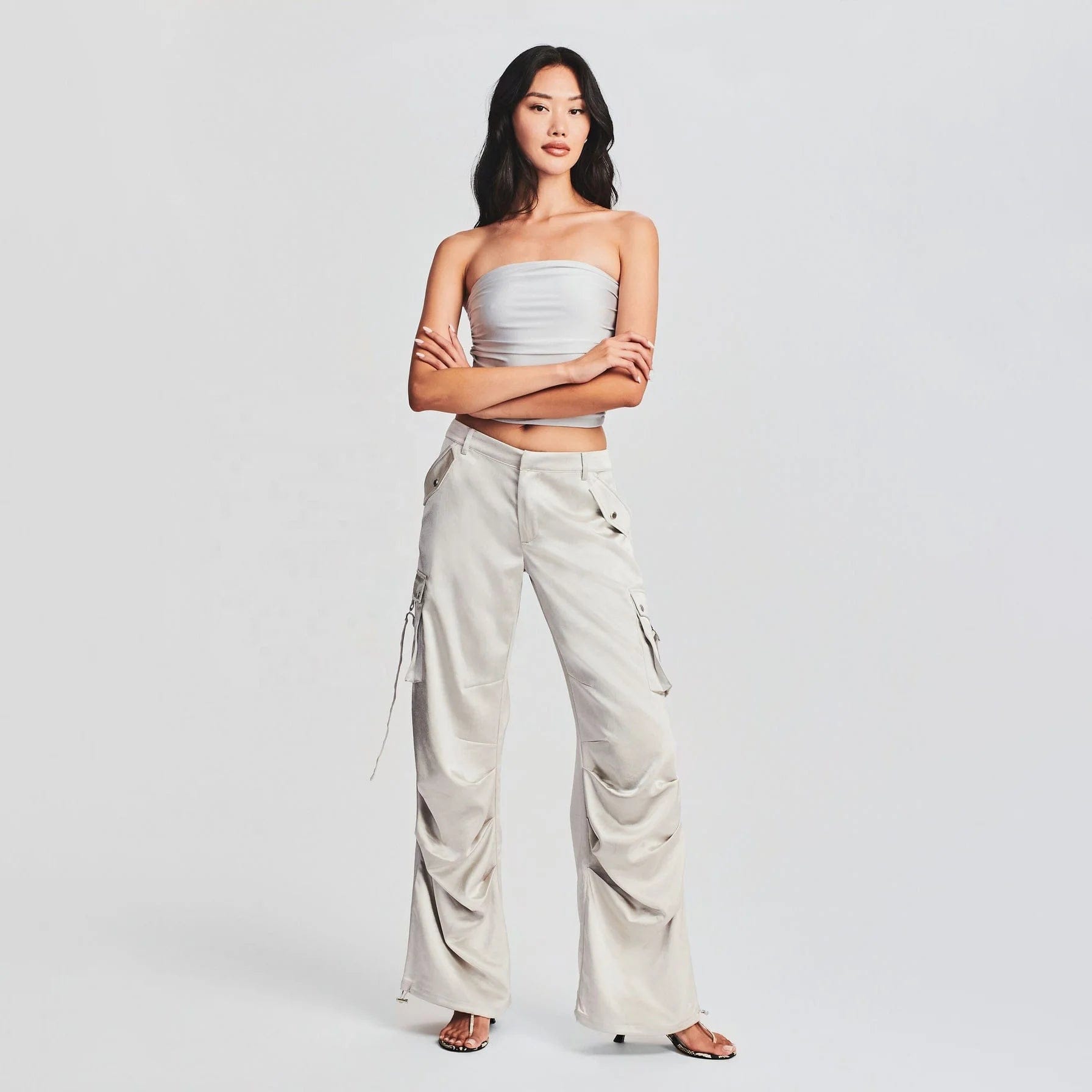 OUDINA Hot Sale Style Pleated Low Waist Pants For Ladies Overall Pocket Splicing Straight Trousers For Women