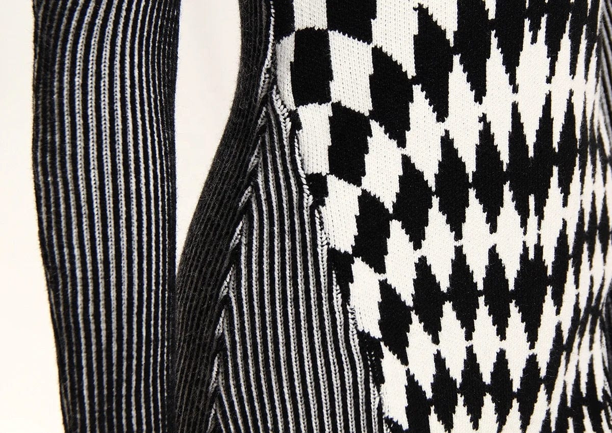 OUDINA Stylish Winter Plaid Turtleneck Diamond Print Pattern High Collar Knitted Women's Sweater Dress