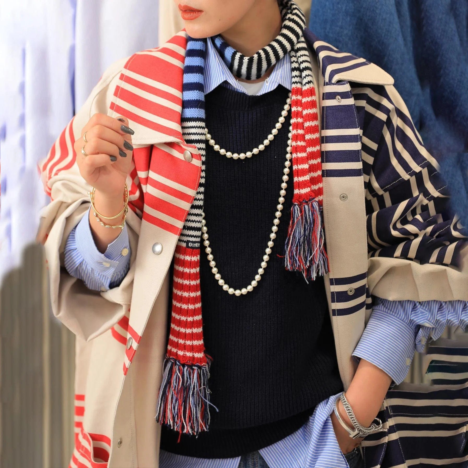 OUDINA Wholesale Contrast Color Outerwear Woman Striped Cardigan Jacket Loose Long Sleeve Women's Winter Jackets