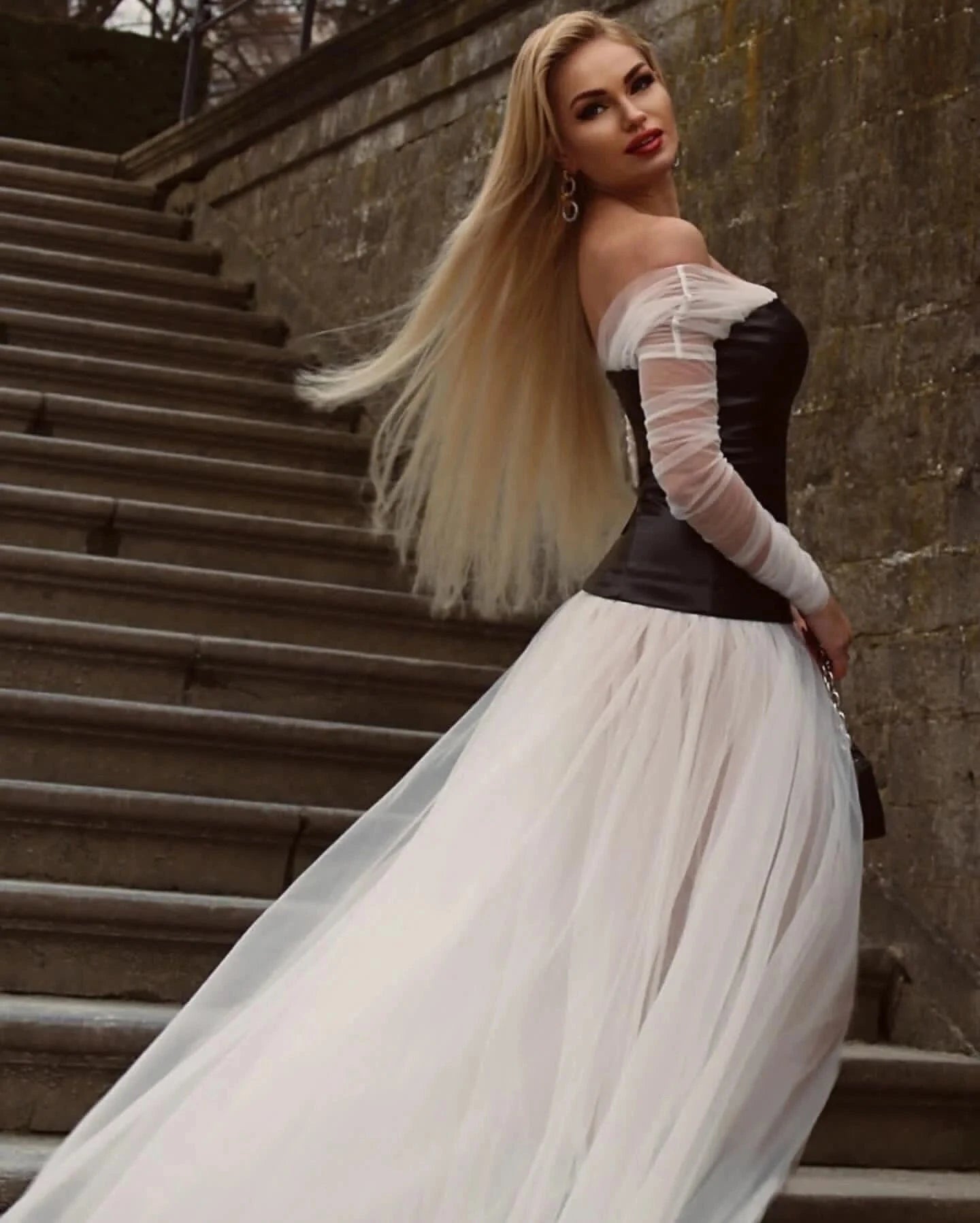 OUDINA Winter Tube Top Mesh Patchwork Leather PU Long Sleeve Puff Lady Elegant Formal Women Maxi Dresses