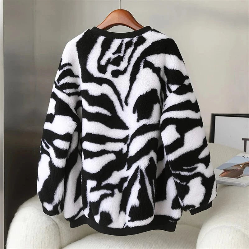 PDUI Women Real Wool Fur Coat Sweater Winter Warm Female Girl Sheep Shearing Jacket Parka OverCoat CT154