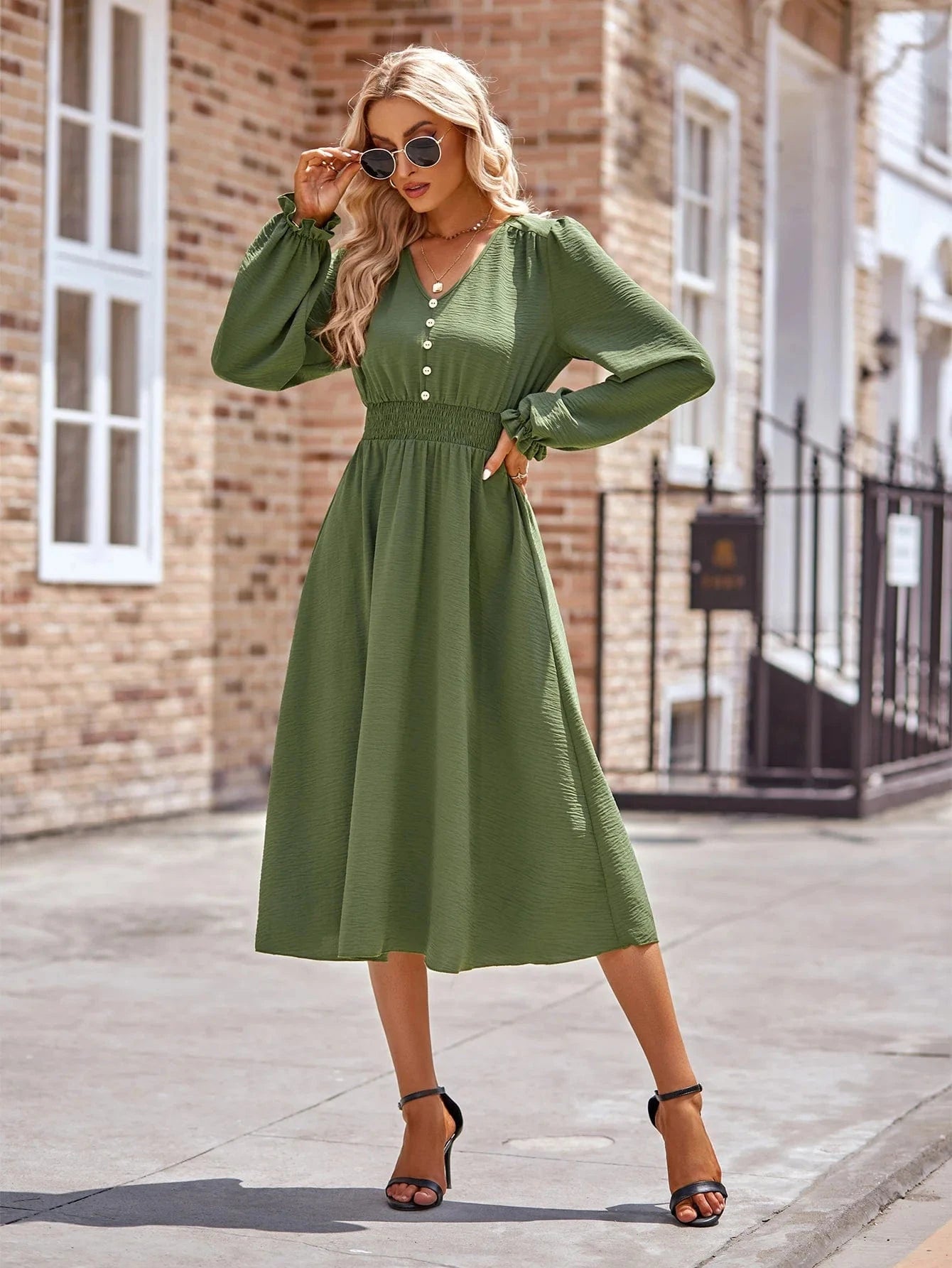 S / green European and American Autumn and Winter New women's V-neck waist-closed Solid color Mid-length dress