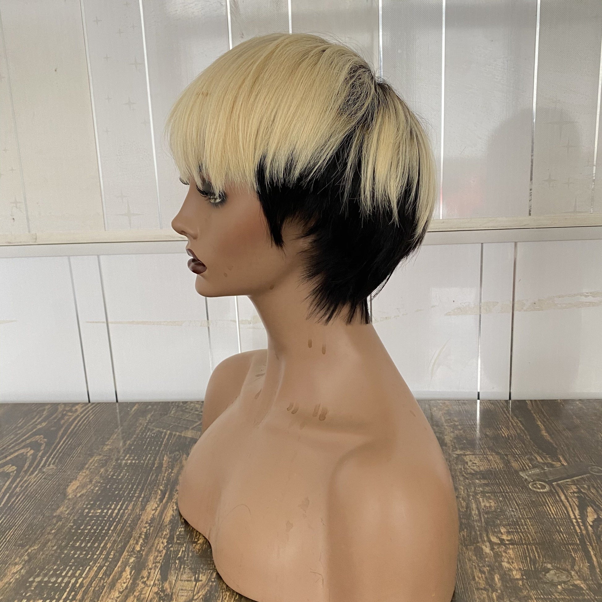Short Bob Straight Pixie Cut None Lace Wig Ombre Black to Blonde Color Human Hair Lace Front Wigs