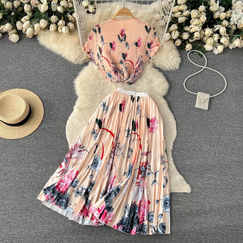 Spring and summer fashion printing suit women's hook flower loose short sleeve top and high waist pleated skirt two-piece set