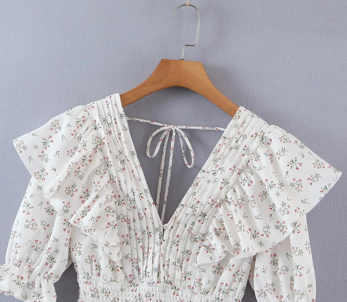Spring European And American Holiday Style Sexy Dress V-Neck Fold Bubble Sleeve Lace Up Spice Girl Print Floral Dresses
