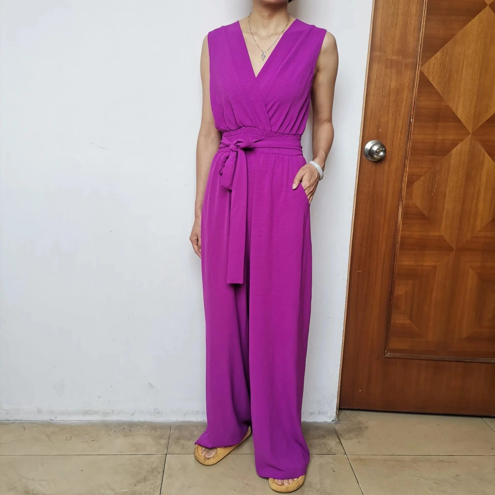 Spring New Solid Color V-neck Sleeveless Lace-up High Waist Women Jumpsuit  Loose Wide Leg Women Jumpsuit