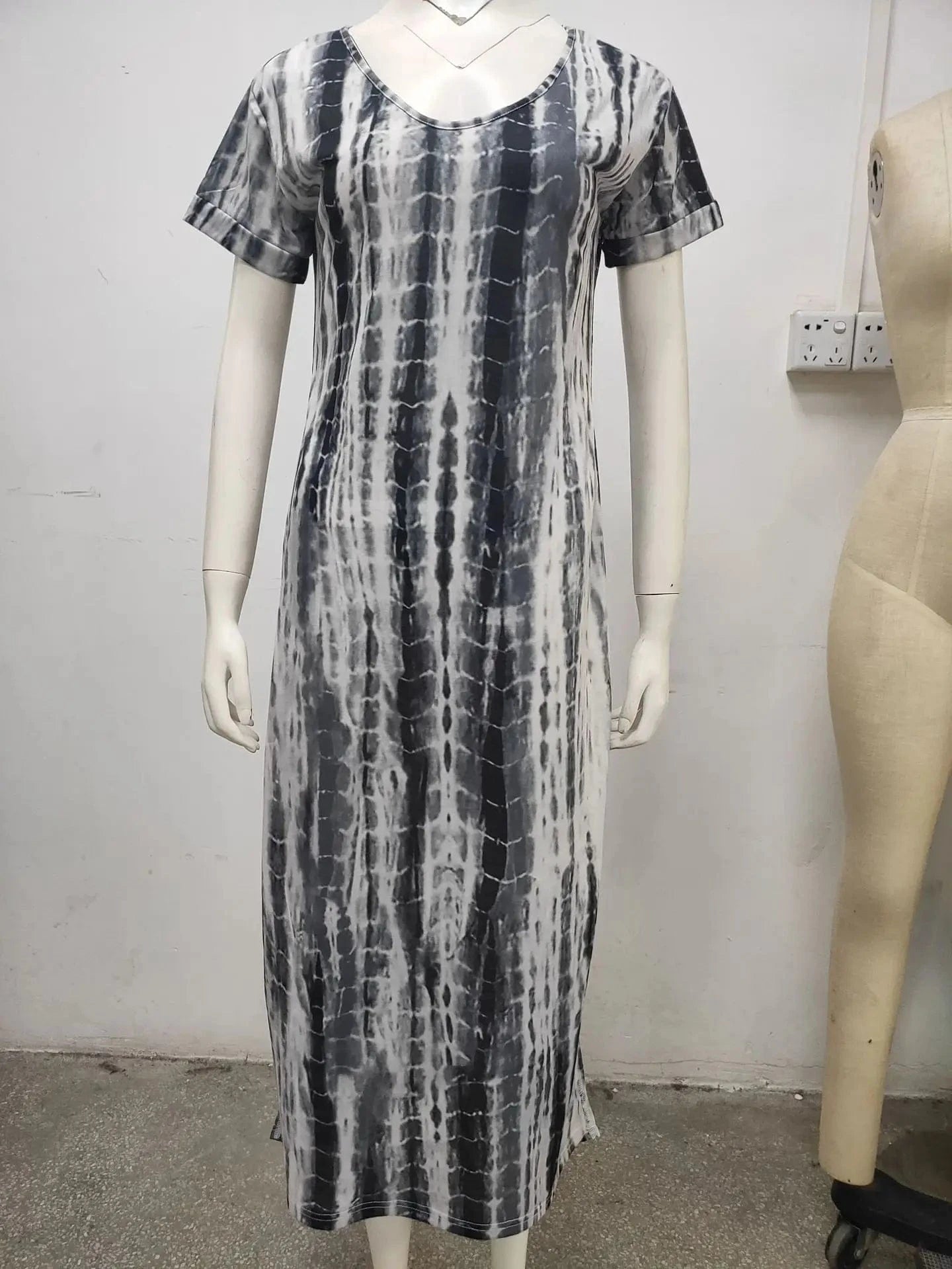 Summer Women Dresses Tie Dye Print Side Split Loose Long Dress Curved Hem V Neck Short Sleeve Maxi Dress EQ1069