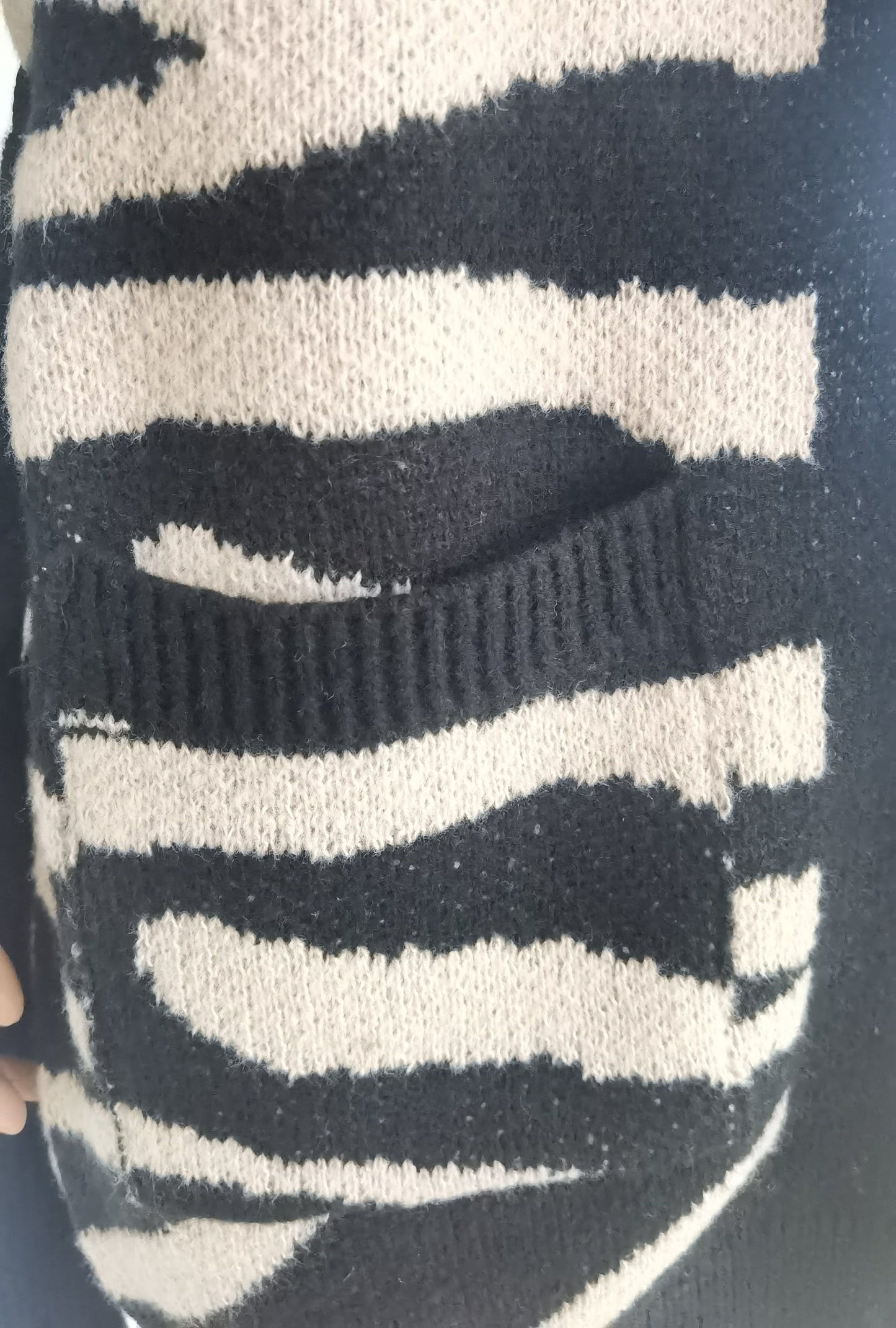 Trendy Women Clothes Autumn 2 Pieces Sets Sweater Outfit Manual Knitted Leopard Coat Shorts with Belt