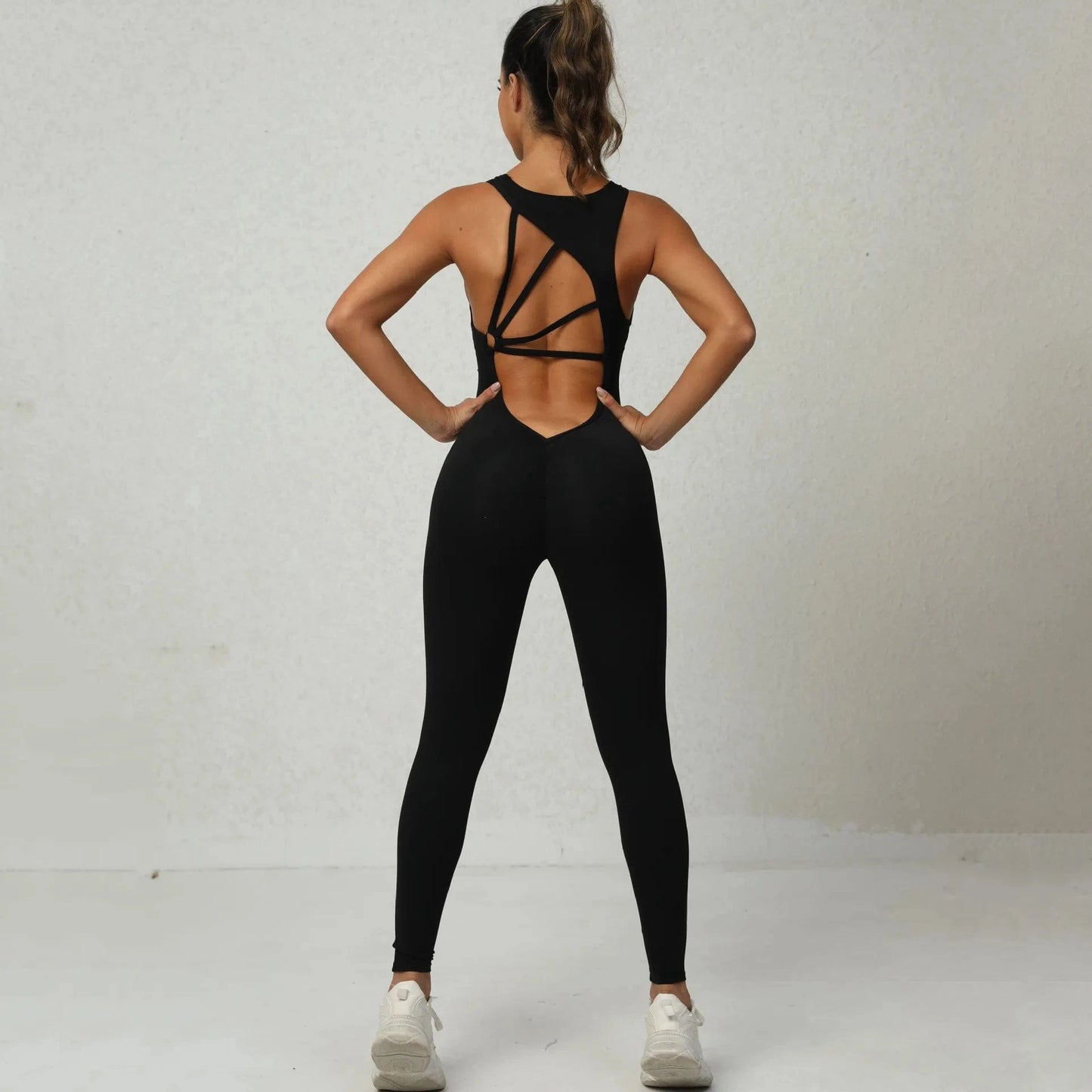 Twist Deep V neck Design Sleeveless New Design spider back One piece Jumpsuit Yoga fitness Sport wear Bodysuits for Women