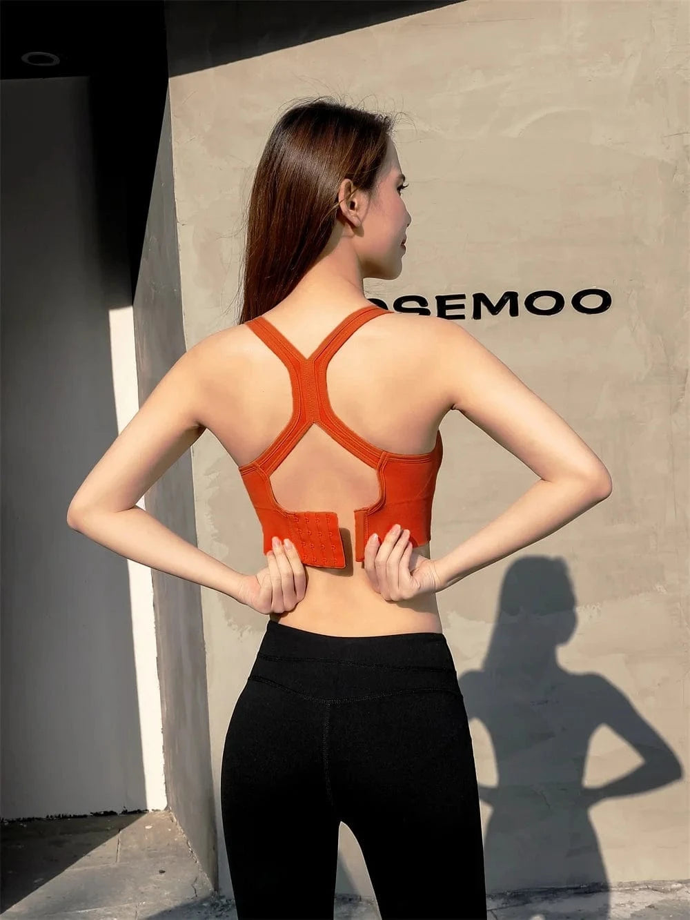 U-Shaped Neckline Seamless Wireless Sujetador Deportivo Fit Sports Bras Crop Top Running Workout Yoga Bra For Womens