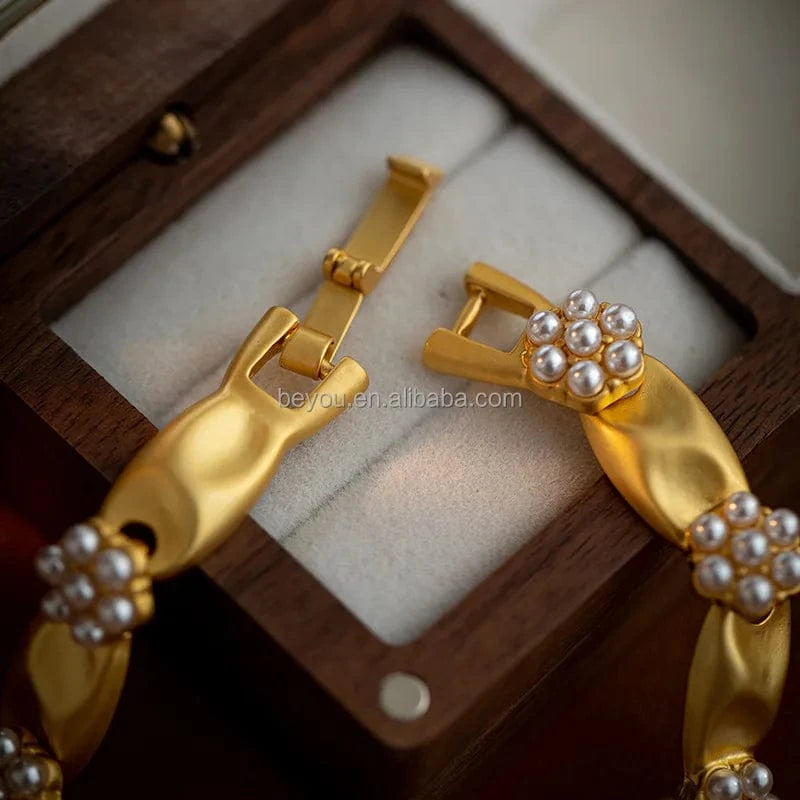 Unique Designer Golden Trifari-Inspired Pearl Flower Necklace Bracelet Earring Set Vintage Ribbon-like Choker Jewelry Set