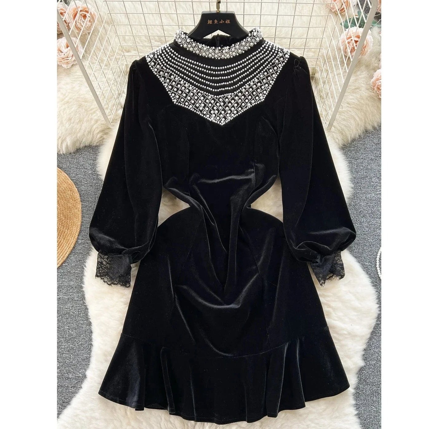 Wholesale 2024 Spring Long Sleeve Mesh Beaded Round Neck Waist Waist Slim A-line Golden Velvet Women's Dress