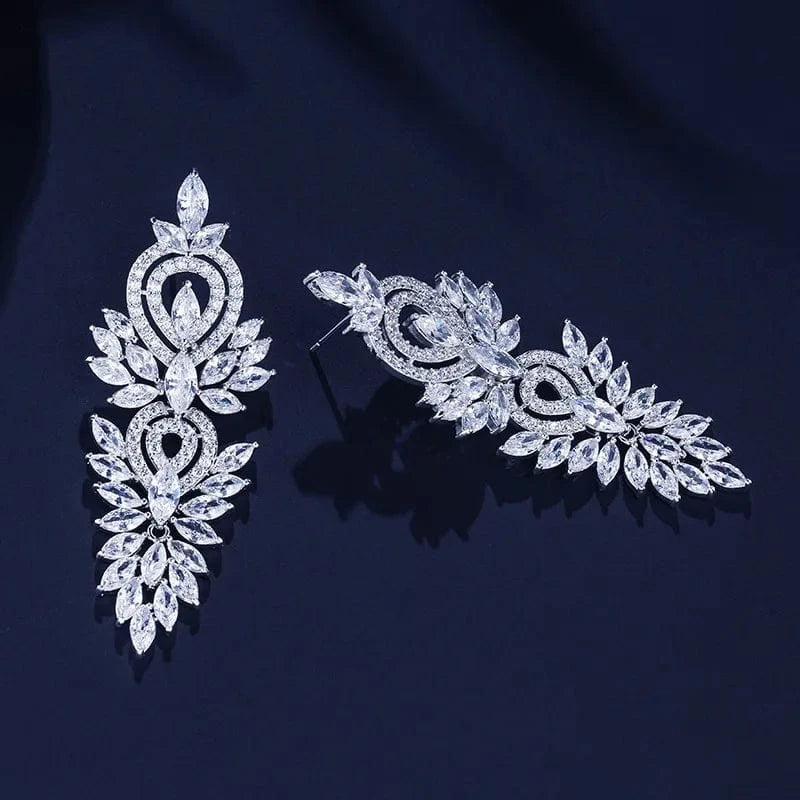 Wholesale long atmospheric European and American fashion court earrings Baroque full diamond earrings