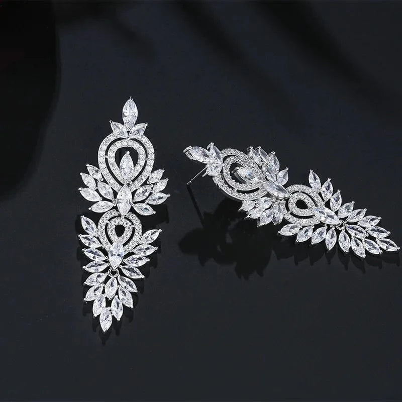 Wholesale long atmospheric European and American fashion court earrings Baroque full diamond earrings